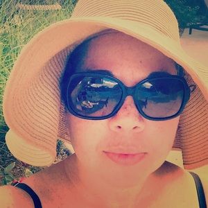 Meet your Posher, Allison